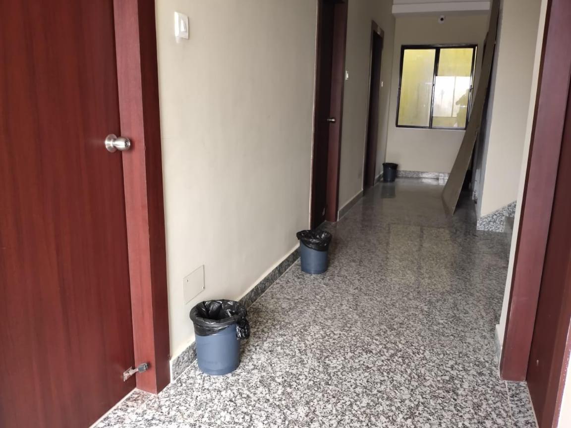 Goroomgo Hotel Uk Palace Puri Εξωτερικό φωτογραφία