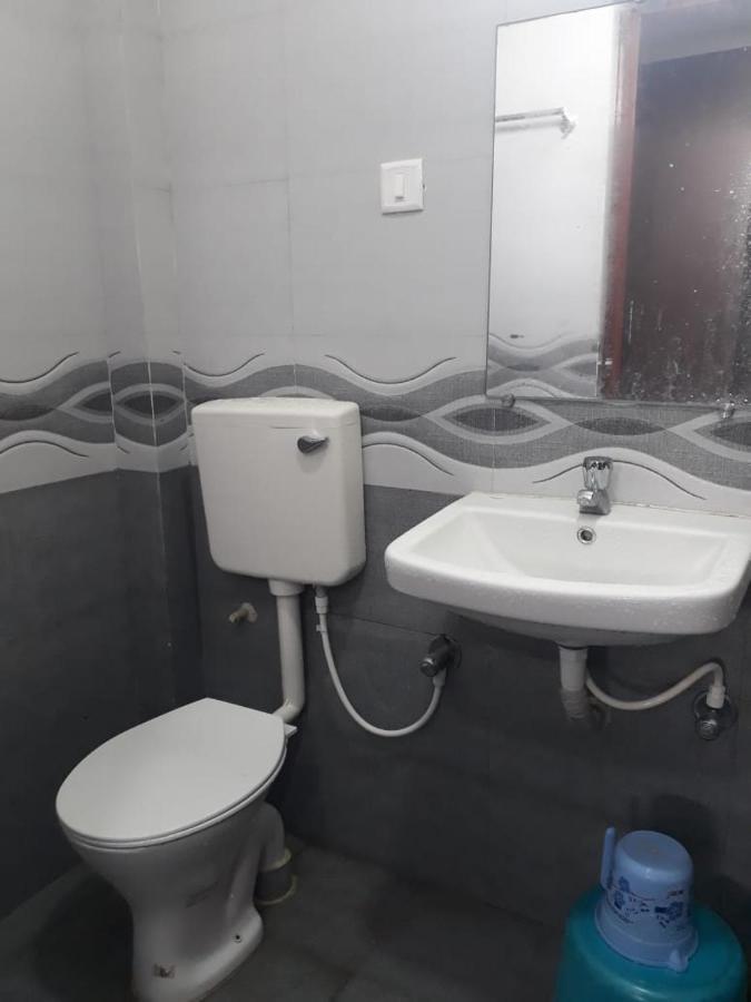 Goroomgo Hotel Uk Palace Puri Εξωτερικό φωτογραφία